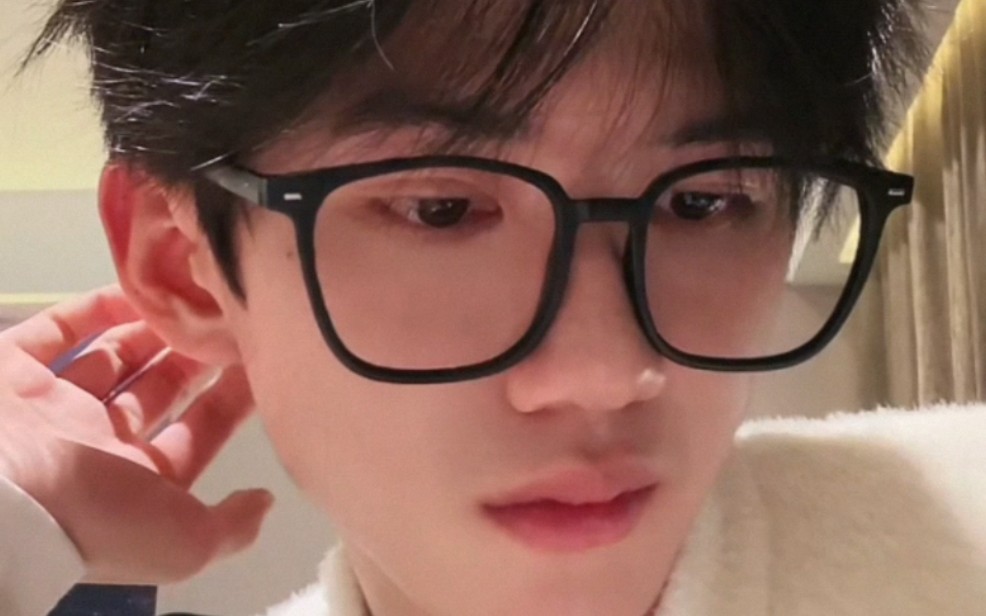 【李歪歪】2024.1.18部分直播:深夜放毒,吃播是吧,好好好