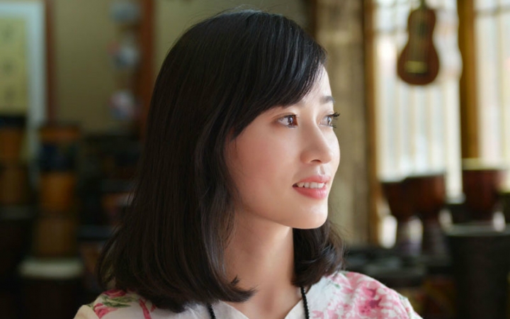 【夏薇】 美丽的丽江手鼓老板娘 《小宝贝》