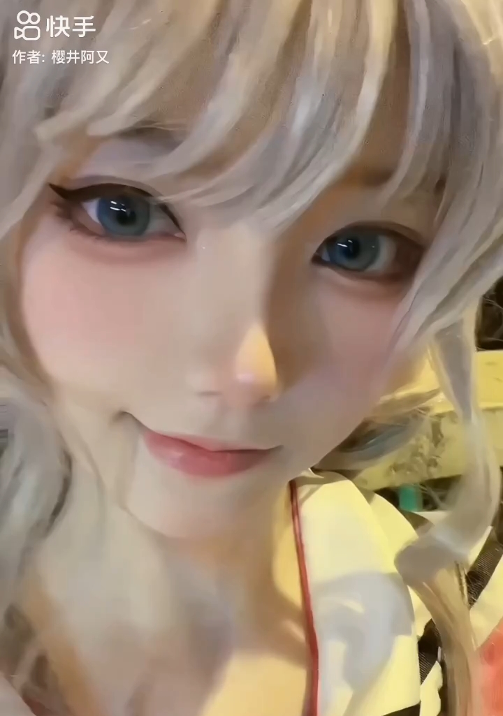 按f键和我一起逃离这个世界叭#友利奈绪 #cos #charlotte夏洛特