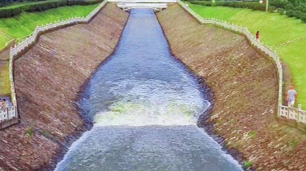 镇江 水库打开水闸的瞬间清凉了整个夏天!市井生活 城市风景 夏天你喜欢去哪遛弯!哔哩哔哩bilibili