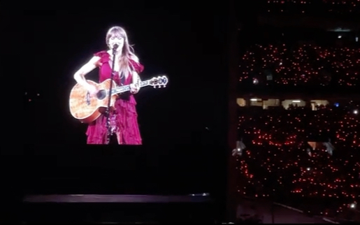 [图]【Taylor Swift】Starlight - The Eras Tour丹佛站第二场惊喜曲