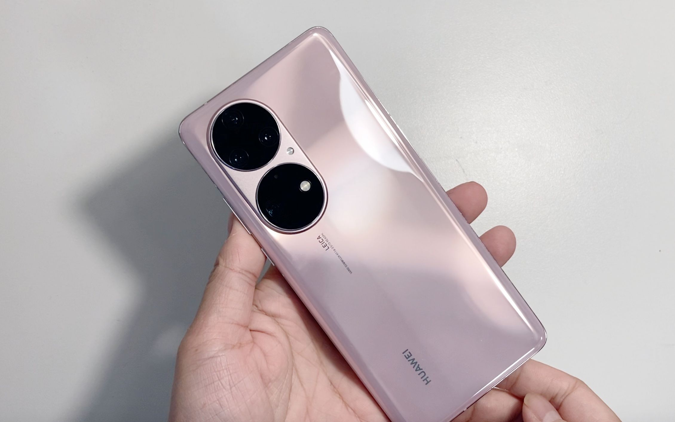 华为二手掉价了,这台粉色的p50pro简直太好看了