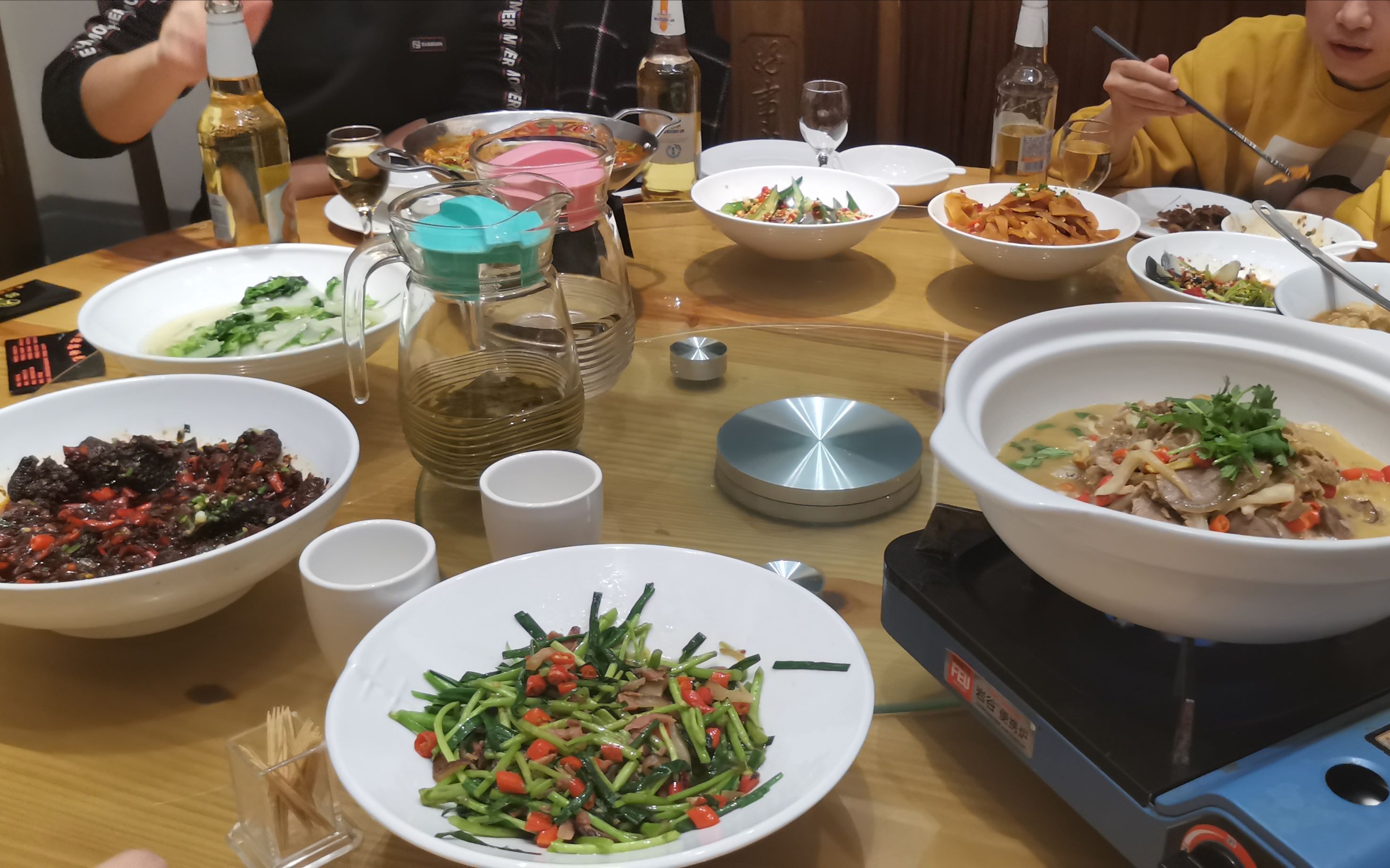 活动  同学请客吃饭,带来一个好消息,单身狗的春天来了吗?