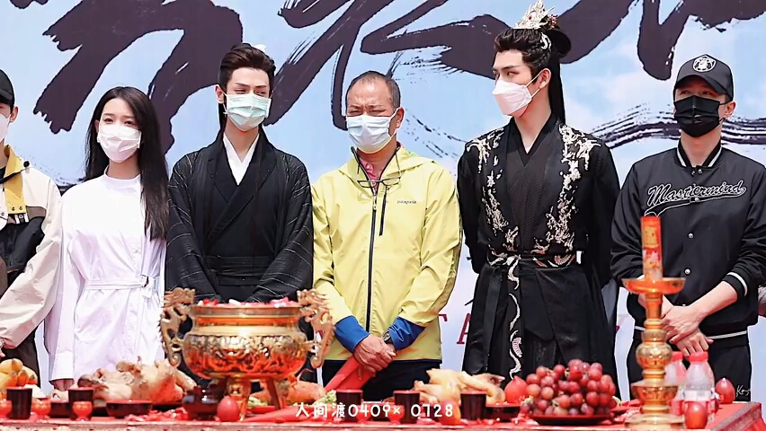 飞云系皓衣行导演我不该站在这里