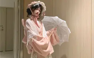 Download Video: 《挑战穿汉服上班》第一天 —明制汉服 汉洋折衷