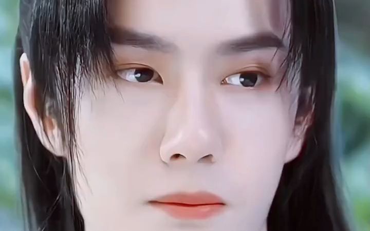 这神仙颜值真的超适合怼脸拍#谢允 #王一博 #孤城