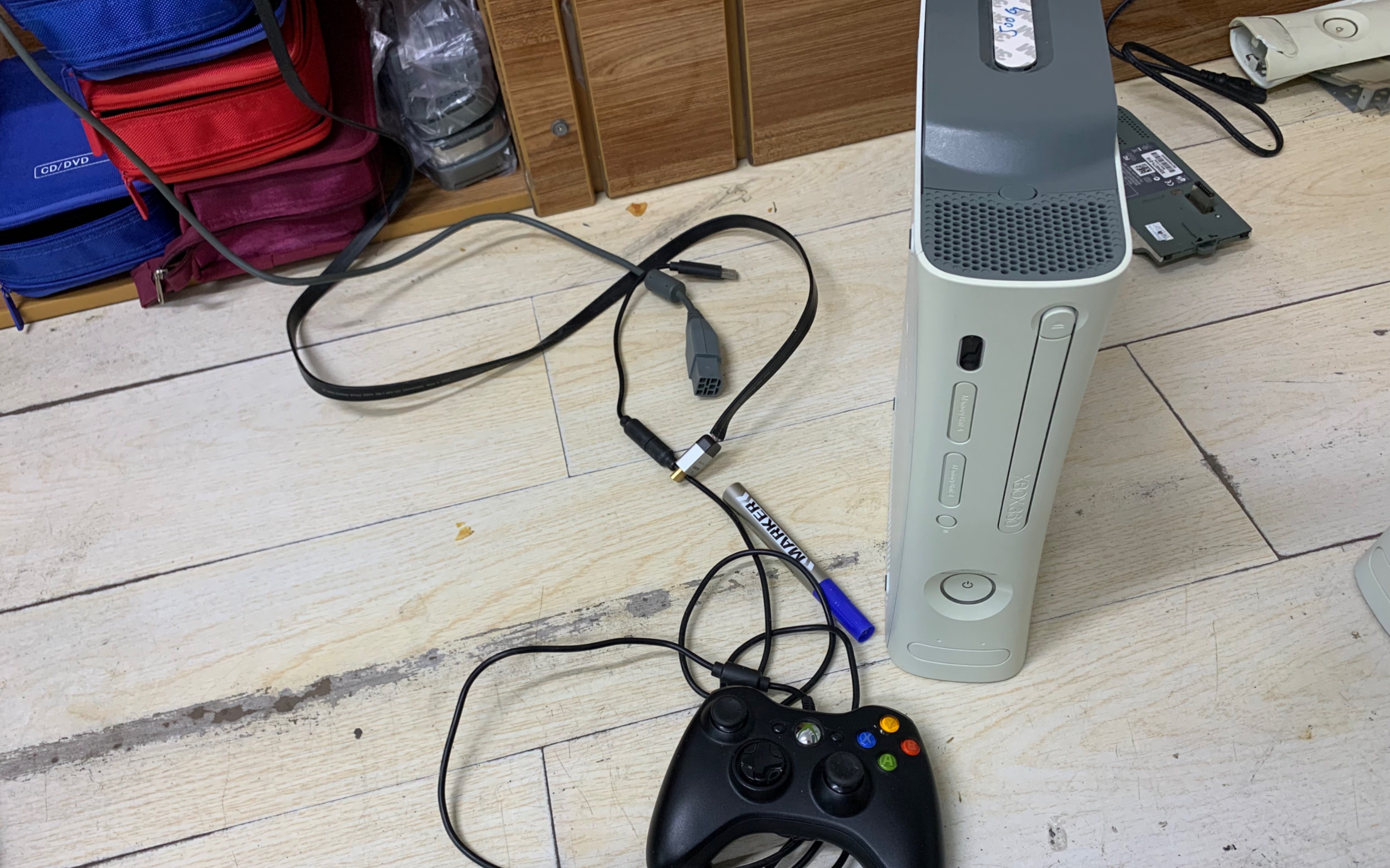 出售一台脉冲破解500g的xbox360游戏机