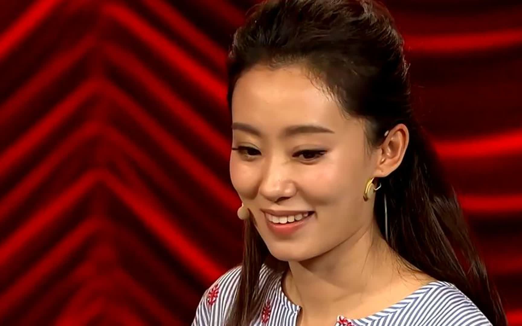 张小斐公开欺负郭德纲父子!郭麒麟秒赚五百万,郭德纲:改称呼