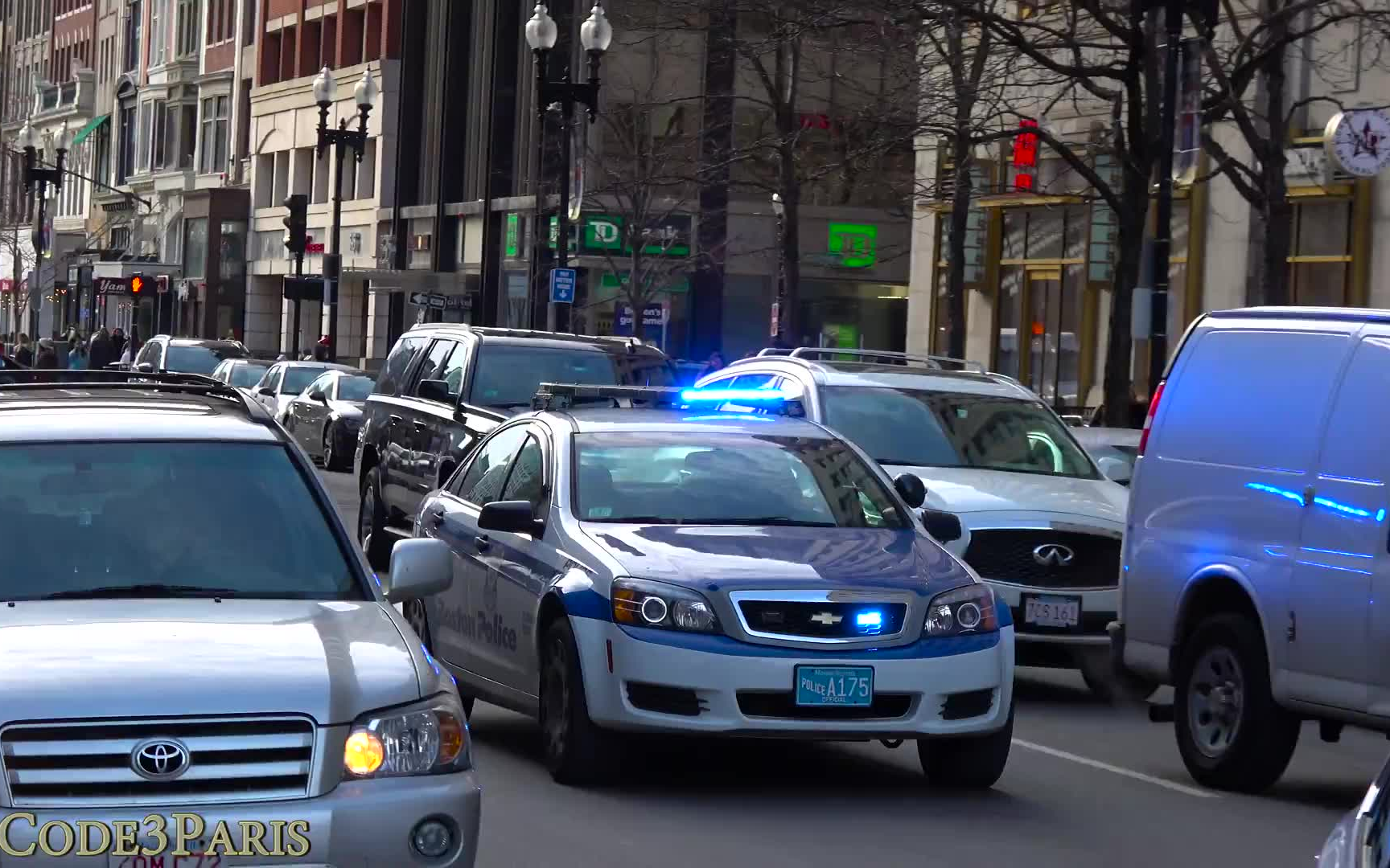 美国警察bostonpolicecarchevycapricefordtruckresponding