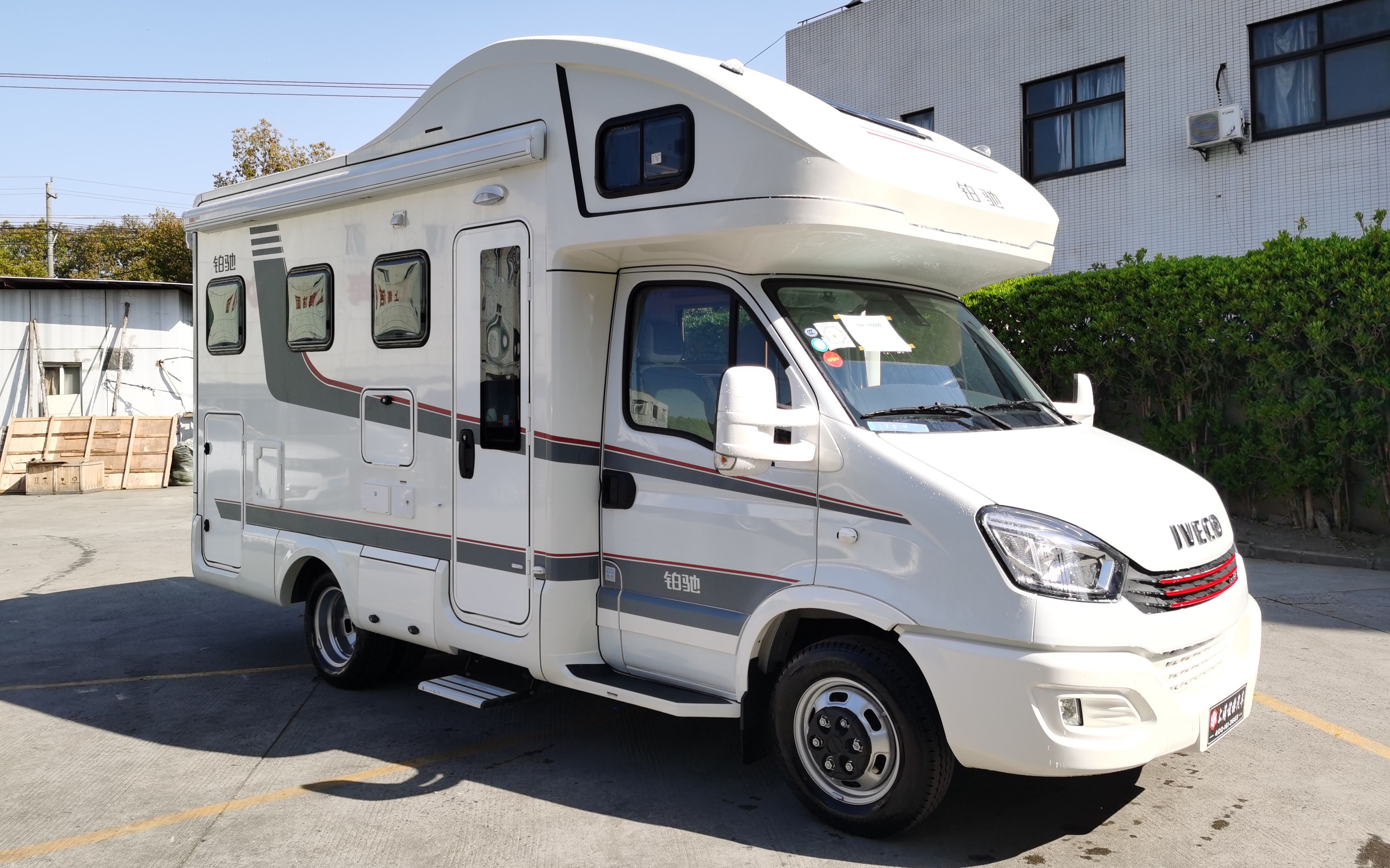 2021款国六依维柯双拓展房车,铂驰旅行家豪华上装顶级配置