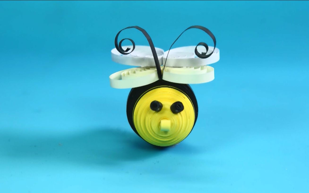 卡鲁邀你做衍纸画 小蜜蜂