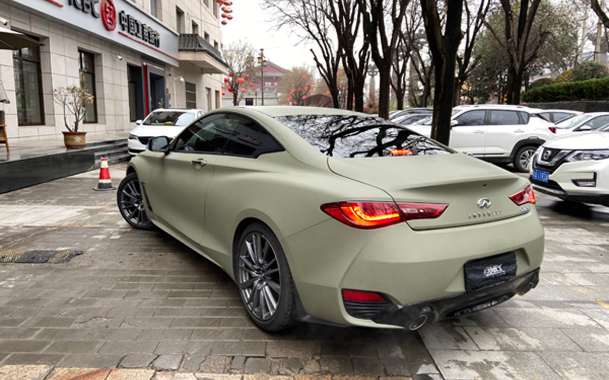 英菲尼迪全车改色贴哑光卡其绿网友独一无二气质