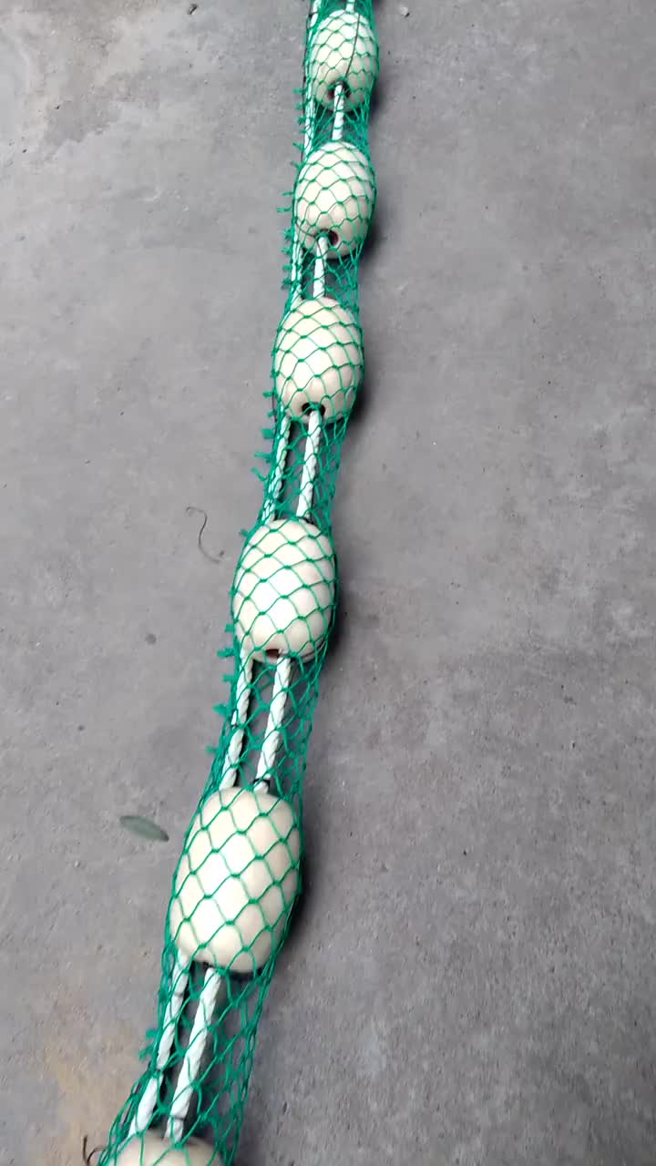 东莞深圳惠州河涌水库水面漂浮物拦网 悬浮式围油 塑料拦河网定制一