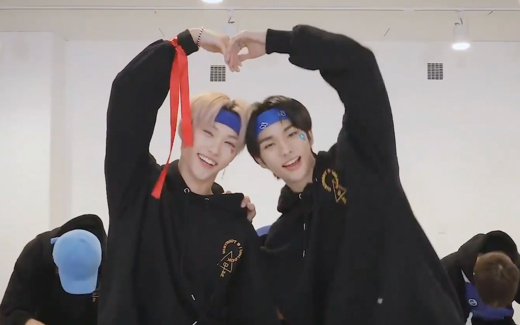 chu[黄铉辰 hyunjin×李龙馥 felix]_哔哩哔哩_bilibili