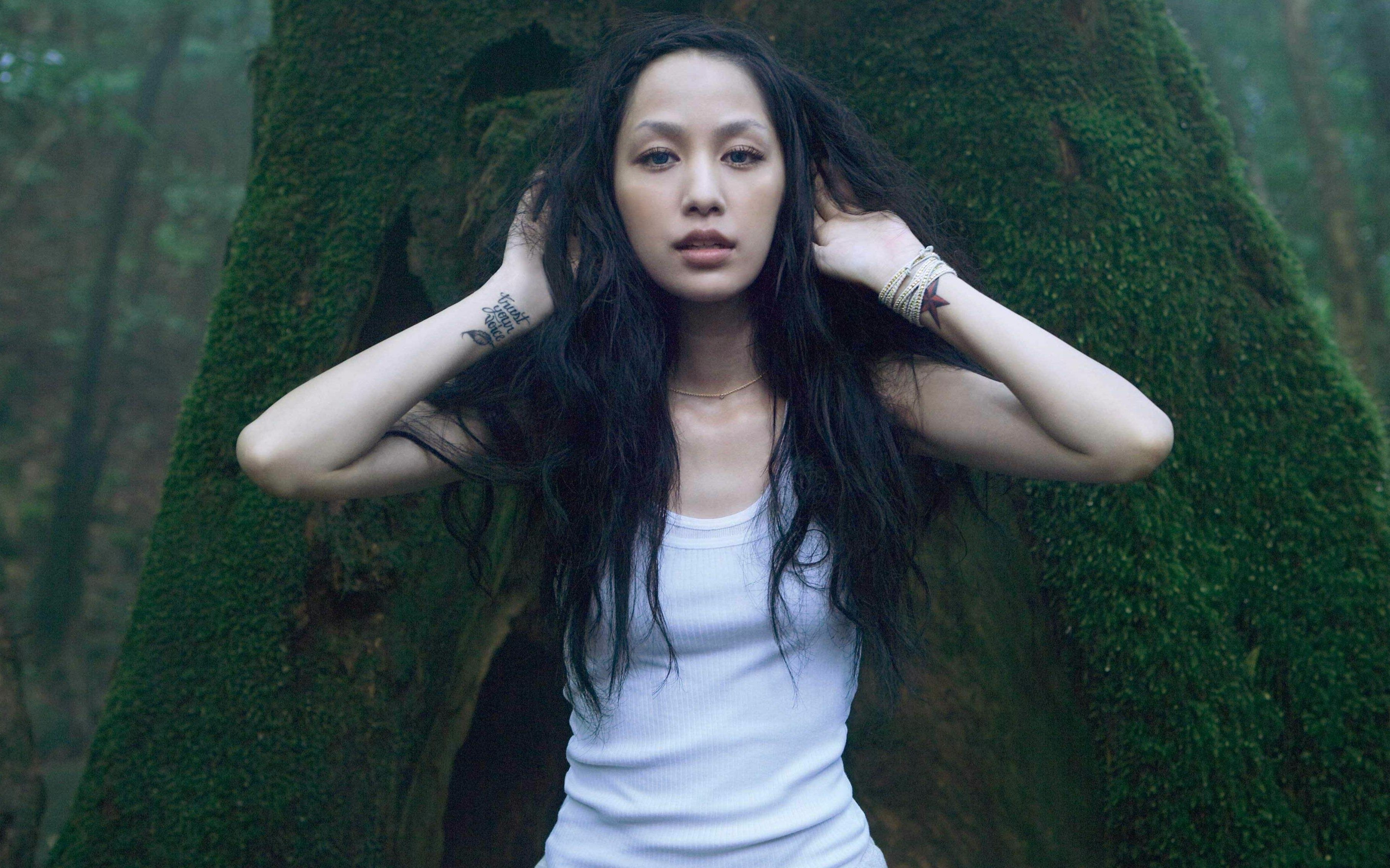 同一首歌不同歌手唱功比较第七期:《雪の华》(作业向)