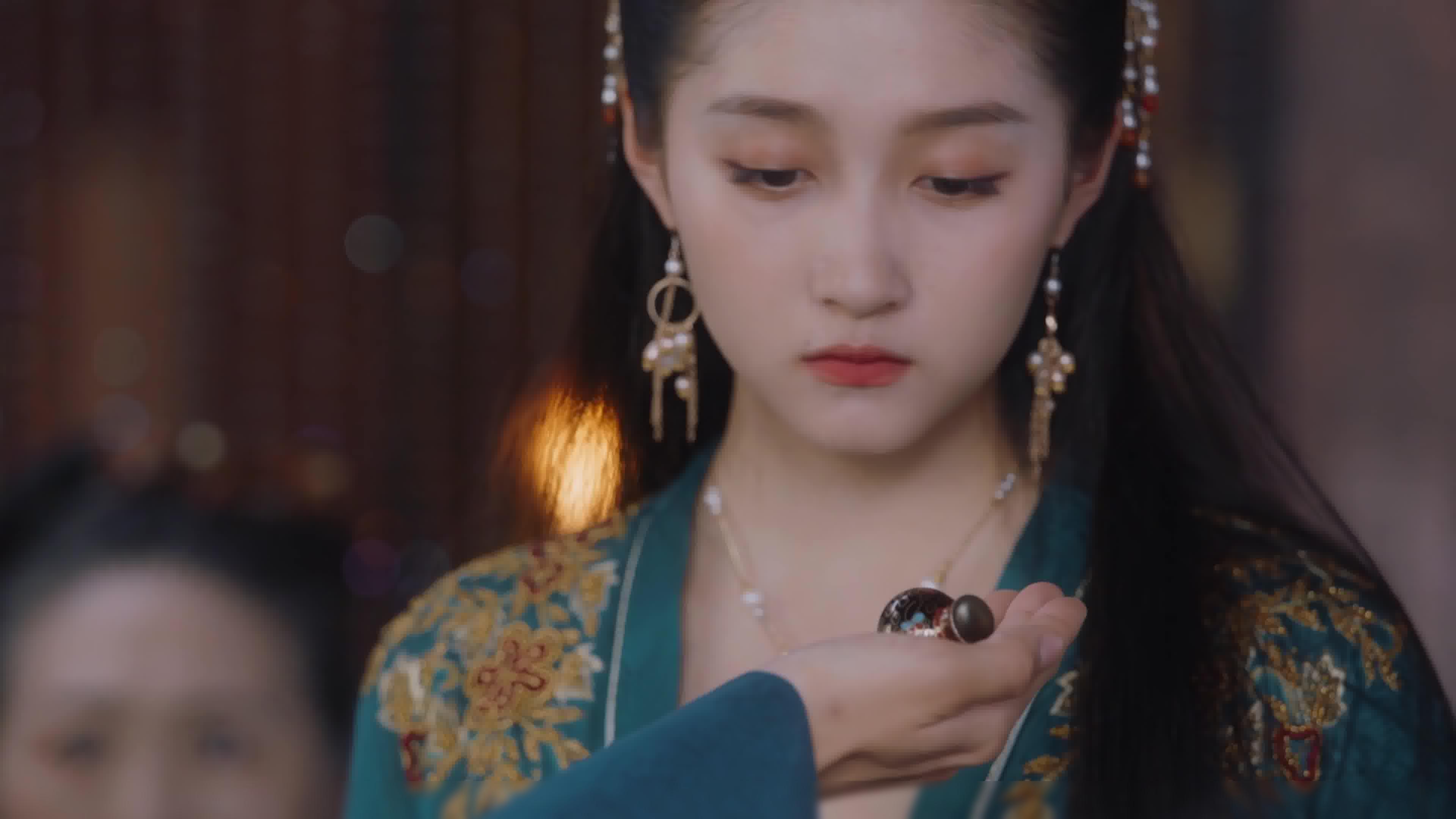 关晓彤|倾城之颜,绝世女子舞翩跹
