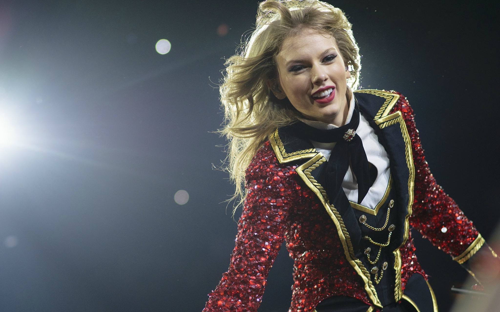 预告媲美官方效果自制taylorswiftredtour全场演唱会大电影b站1月18日