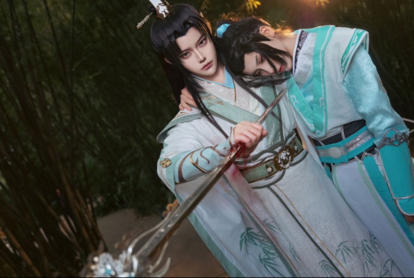 [图]“即便为师出事，你也不会有任何不测”#Cosplay #沈清秋cos #人渣反派自救指系统#穿书自救指南#渣反冰秋