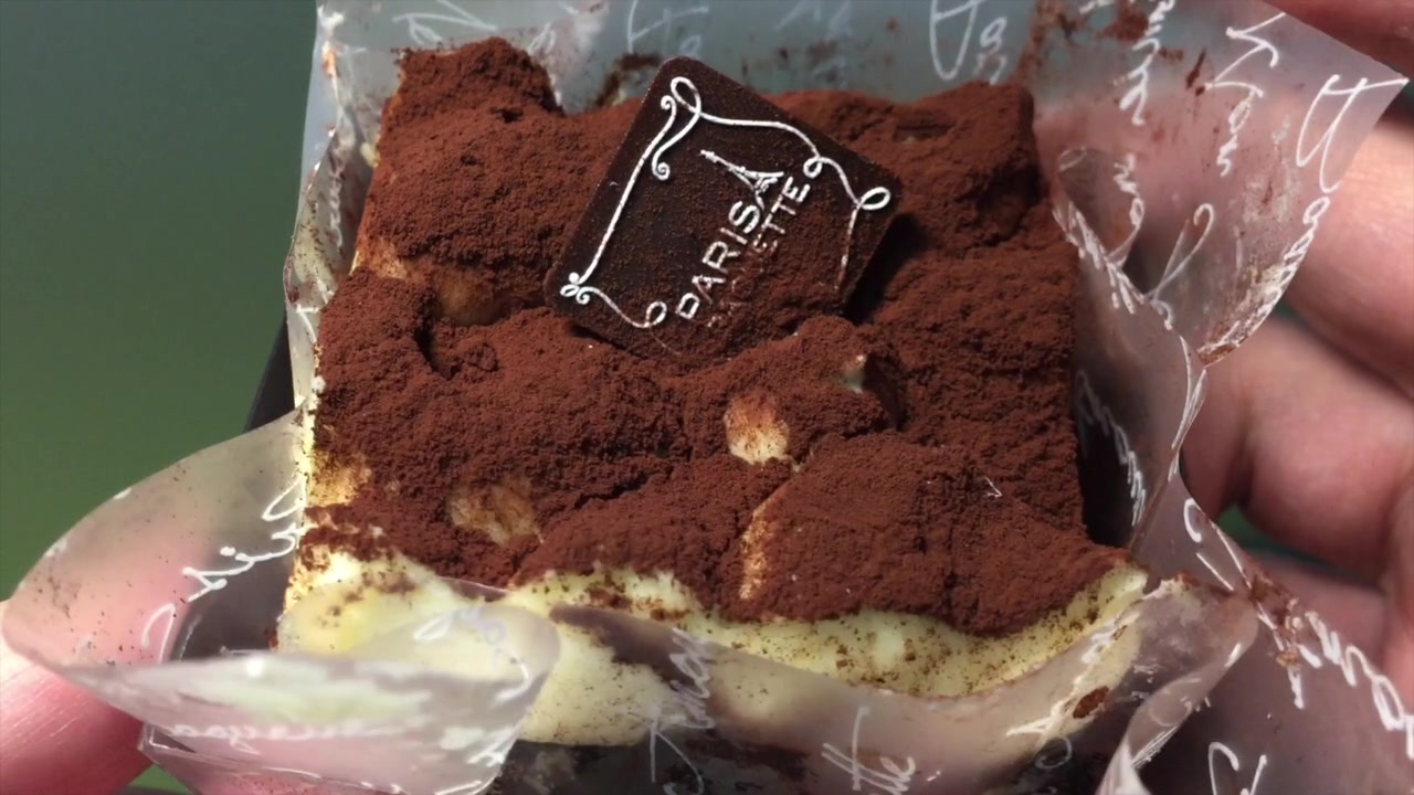 巴黎贝甜提拉米苏蛋糕图片