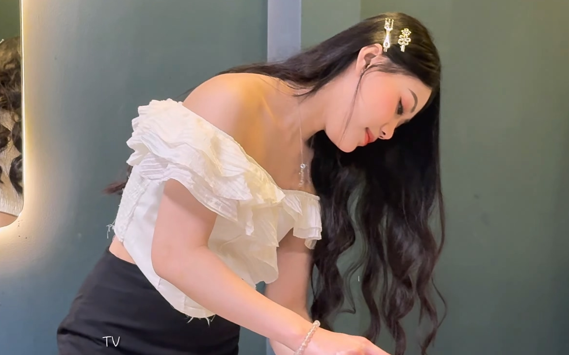 4k「按摩」可爱的珍妮!06 越南理发店按摩. 西贡vip / 完整版