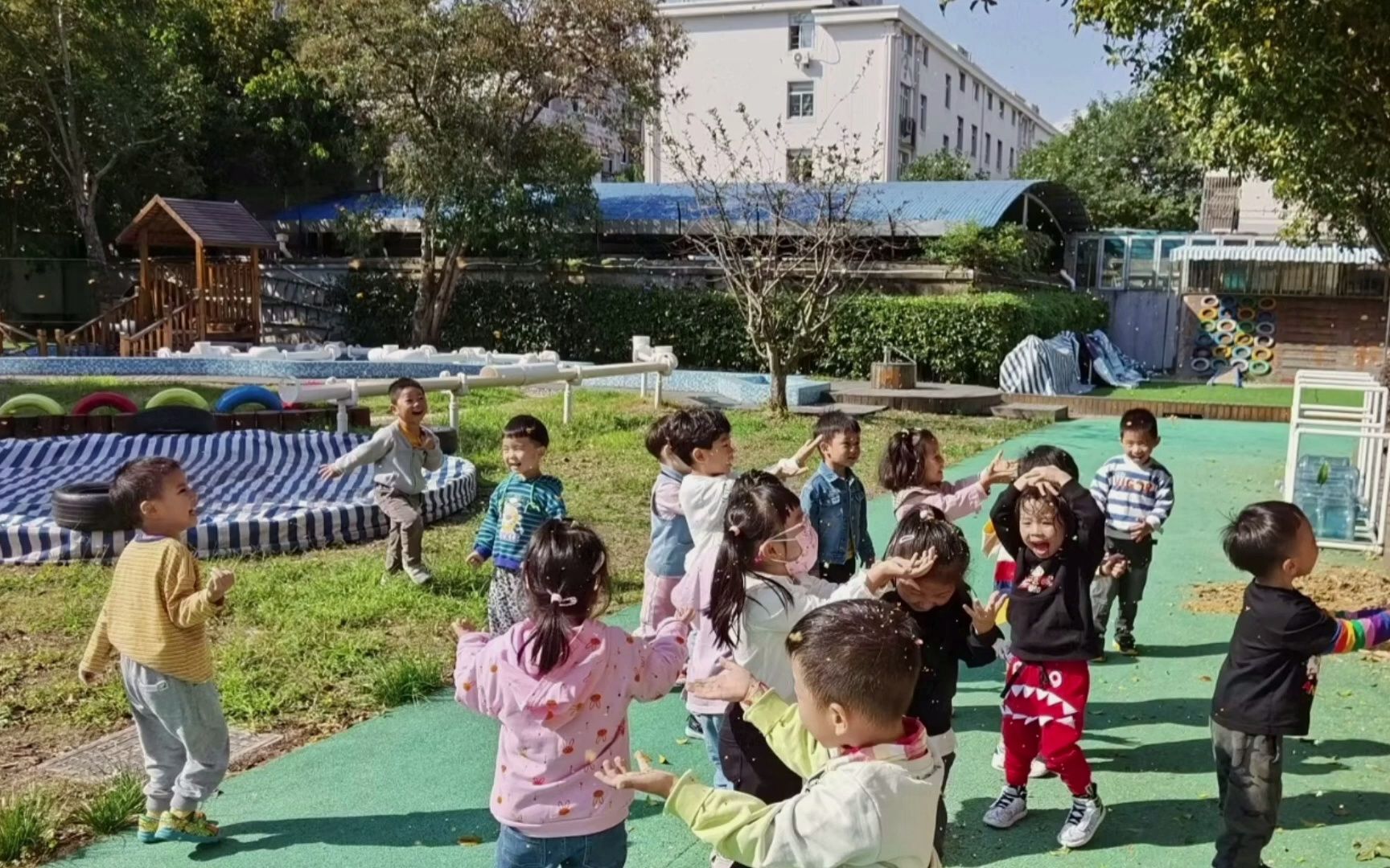 好时光大拇指幼儿园秋天的故事地球一班哔哩哔哩bilibili