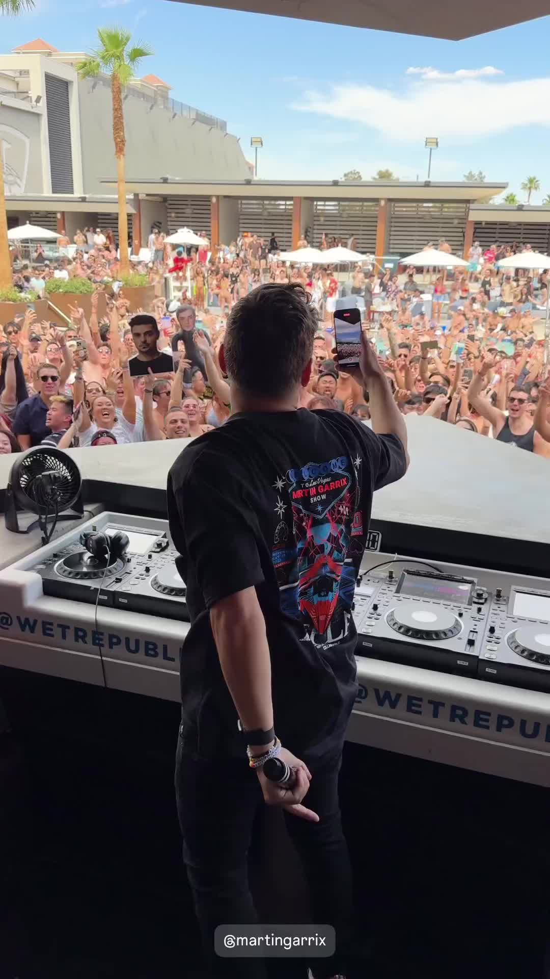 湿共和国,拉斯维加斯 (2024) | @ martingarrix