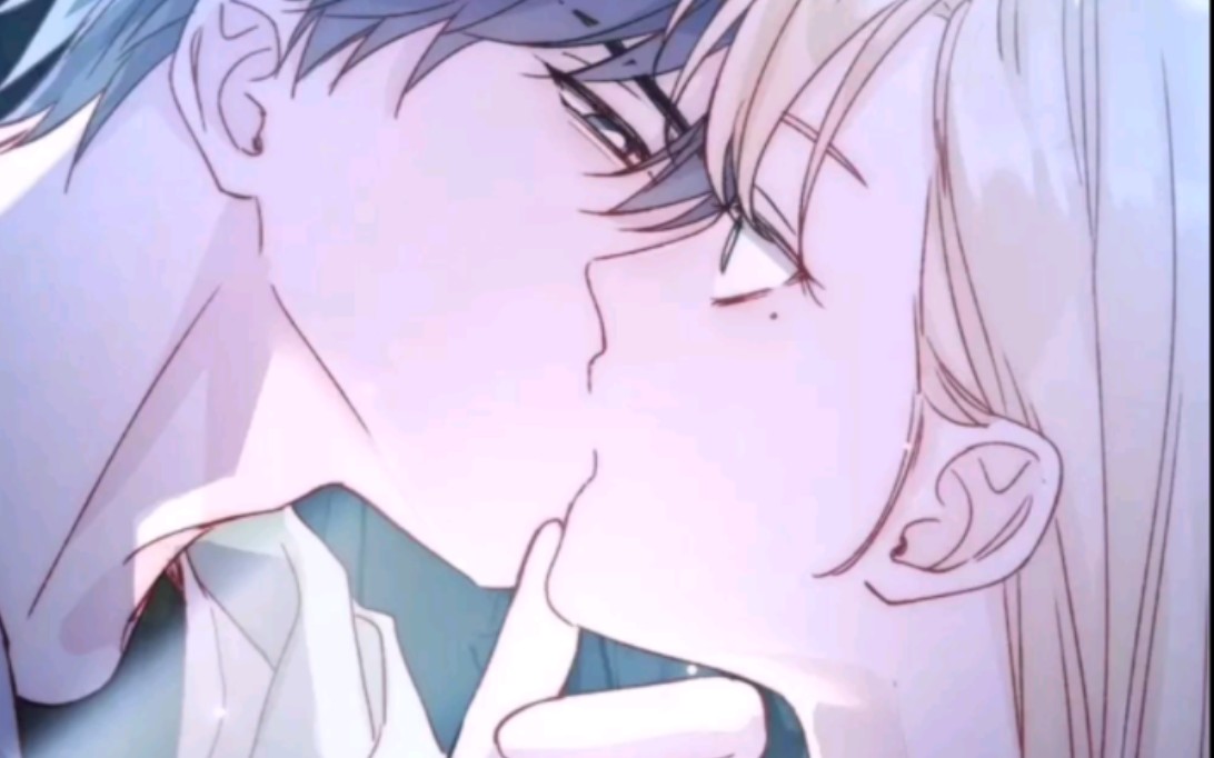 三个世界的亿哥,好像都跟秦限亲上了哦