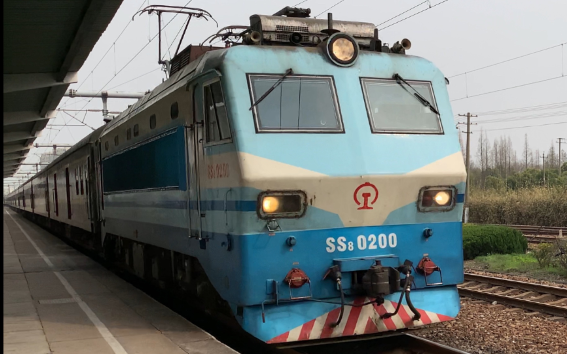 【上局沪段】致敬经典记忆中的"ss8小四轮"