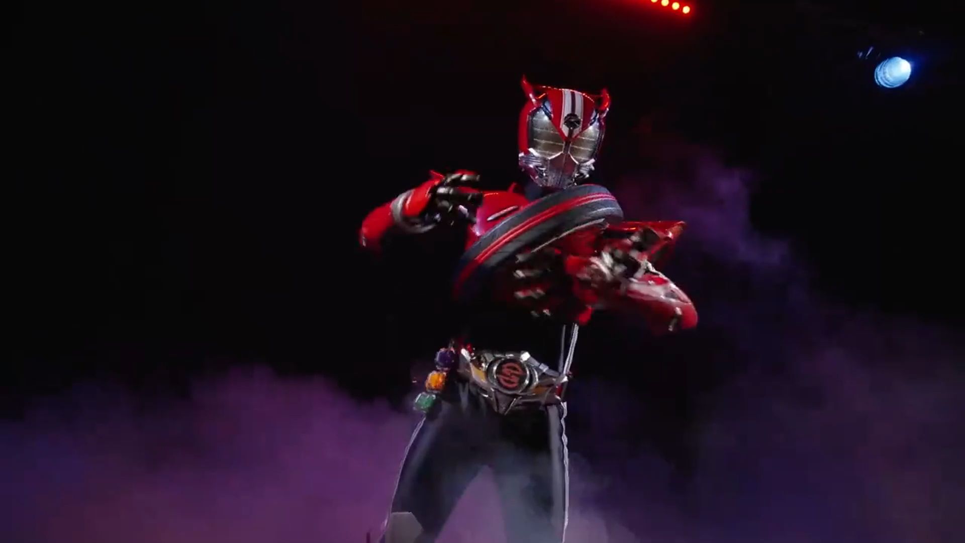 假面骑士drive!老司机参战!爆上战队奔奔者公演(转载)