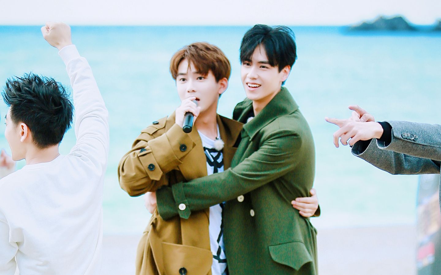 【二十四小时】【胡一天×熊梓淇】糊涂兄弟有点儿甜(一)