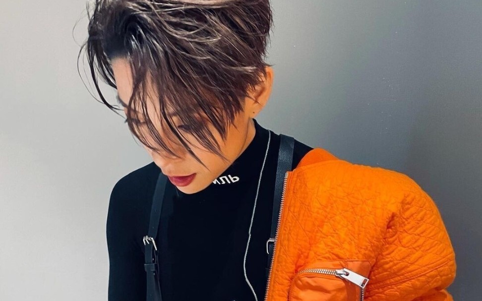 终于跟上刘逸云的rap!烫嘴得很 差点断气 amber分我一点帅气好吗?