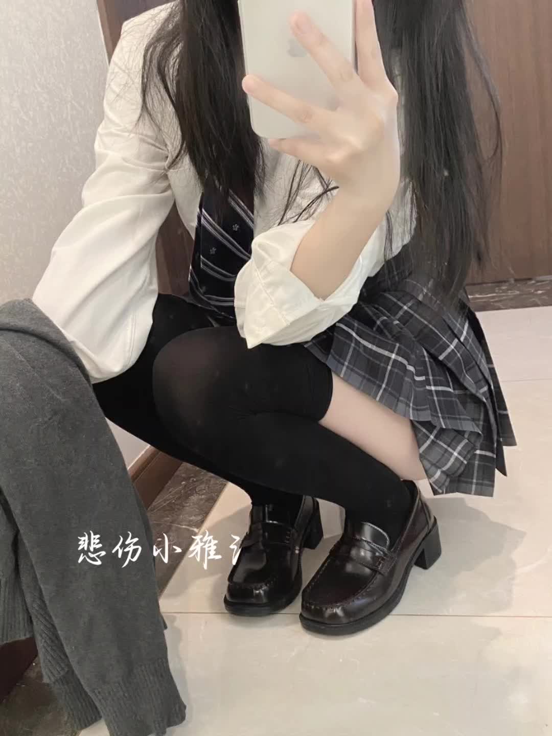 每日穿搭日记# 长腿过膝袜和jk制服,展示我满满的青春活力