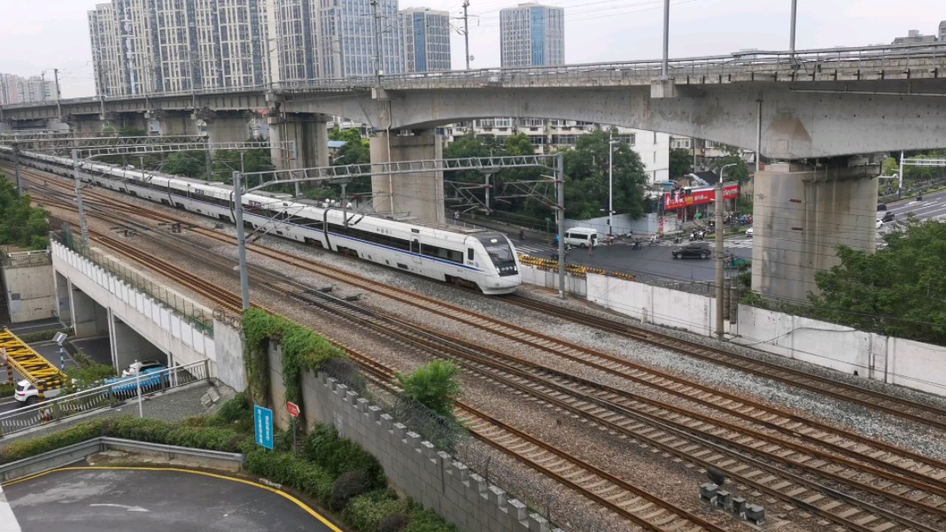 【稀客&较清晰庞巴迪vvvf!