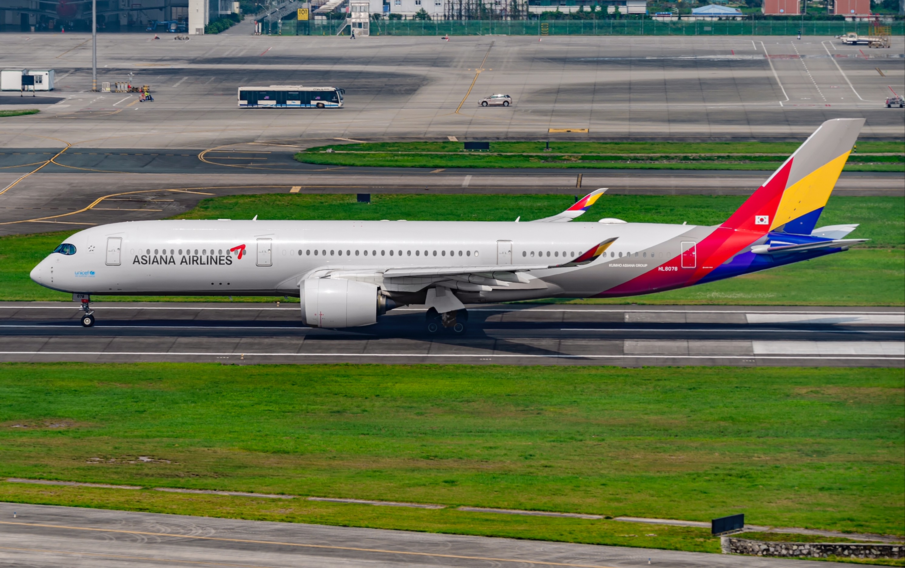 【szx】韩亚航空a350-900xwb 首航深圳宝安