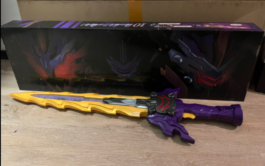 「假面骑士saber」 圣刃80cm剑系列 暗黑剑月暗 玩法介绍