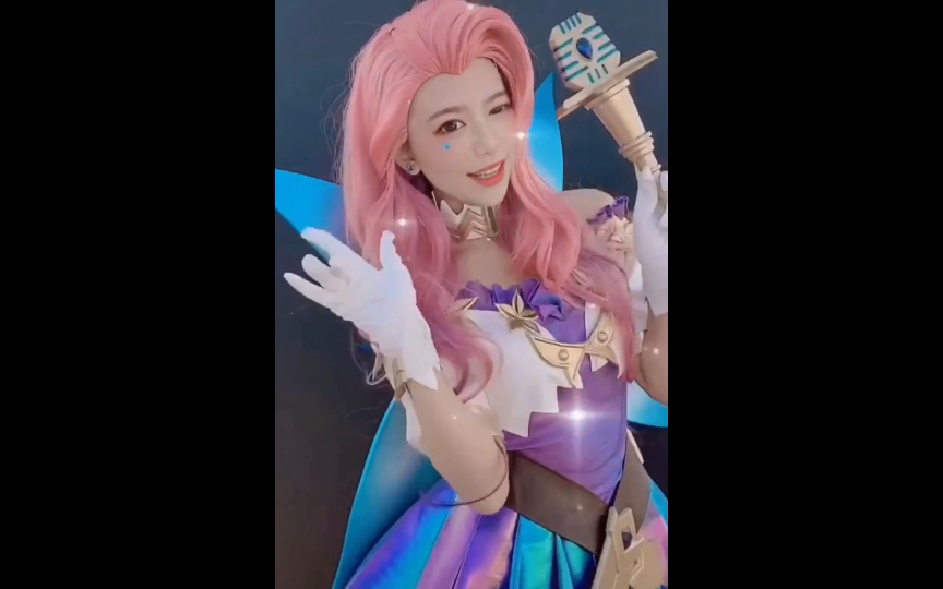 栗林里莉
