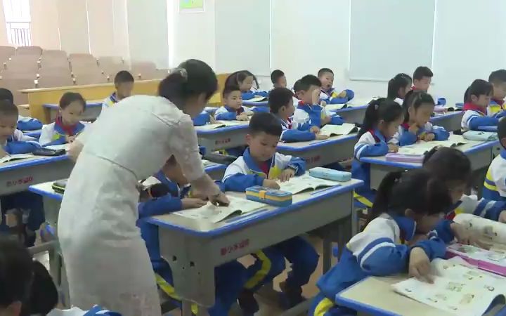 [图]部编版小学道德与法治二下:《 我的环保小搭档 》优质公开课获奖课2 (有课件教案 ) 二年级下册