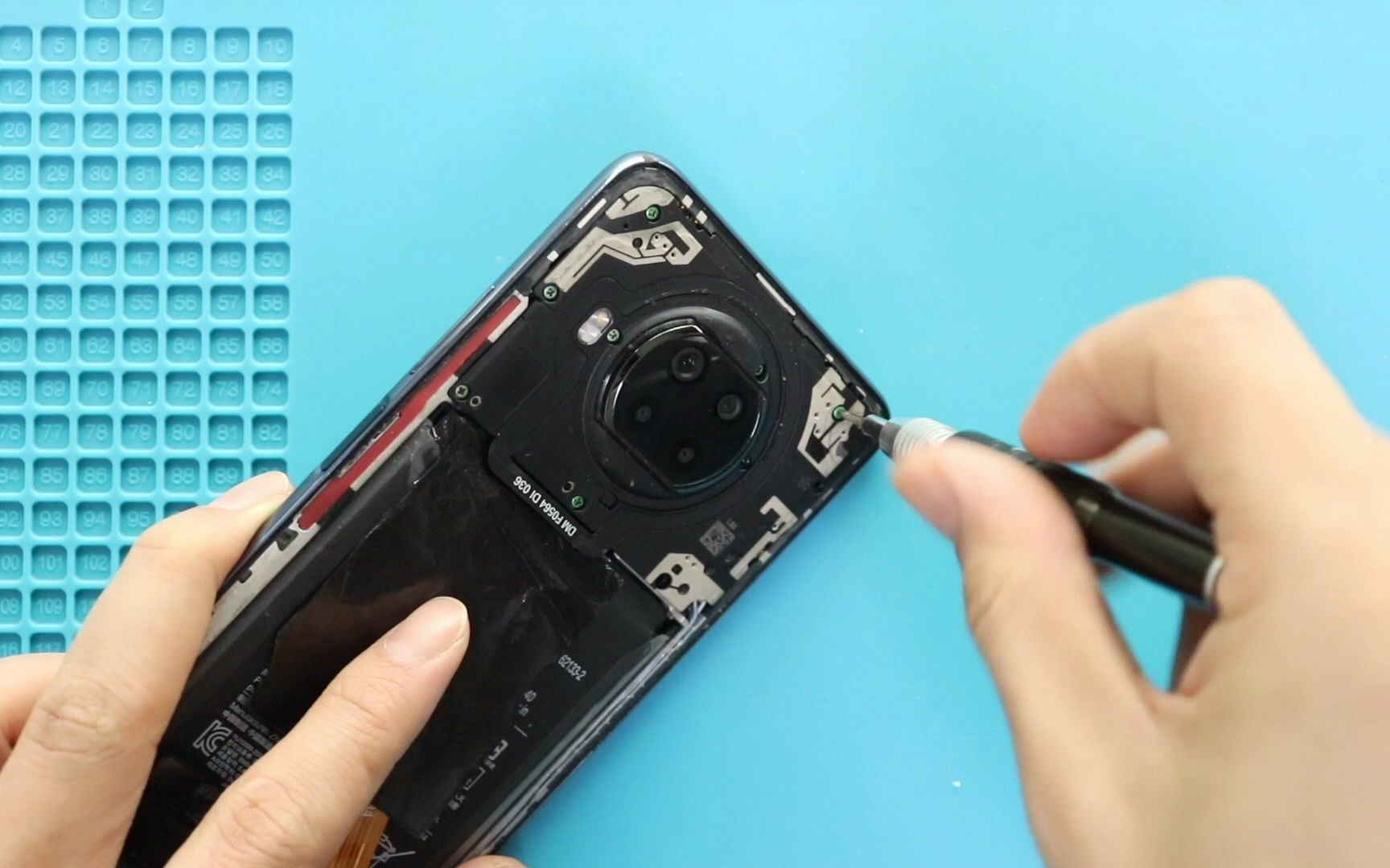 红米note9pro尾插充电小板更换教程拆机步骤解决不充电