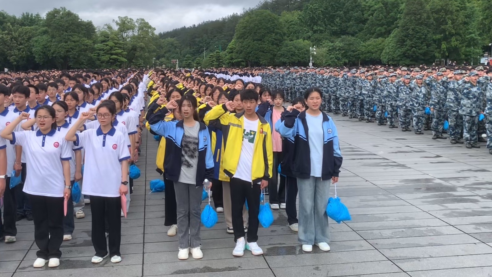 重走信仰之路,点亮青春灯塔