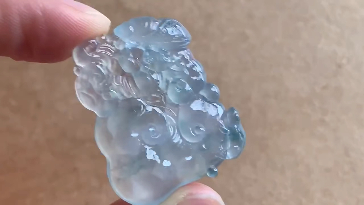 1-6.2#吊坠挂件 #玉雕设计 #翡翠飘花如意