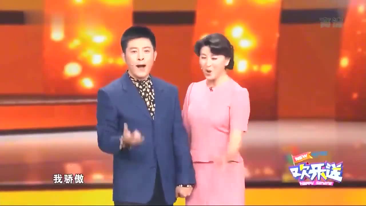 欢乐送:两口子吵架竟是因为董卿,孙涛闫学晶演小品,笑翻全场!