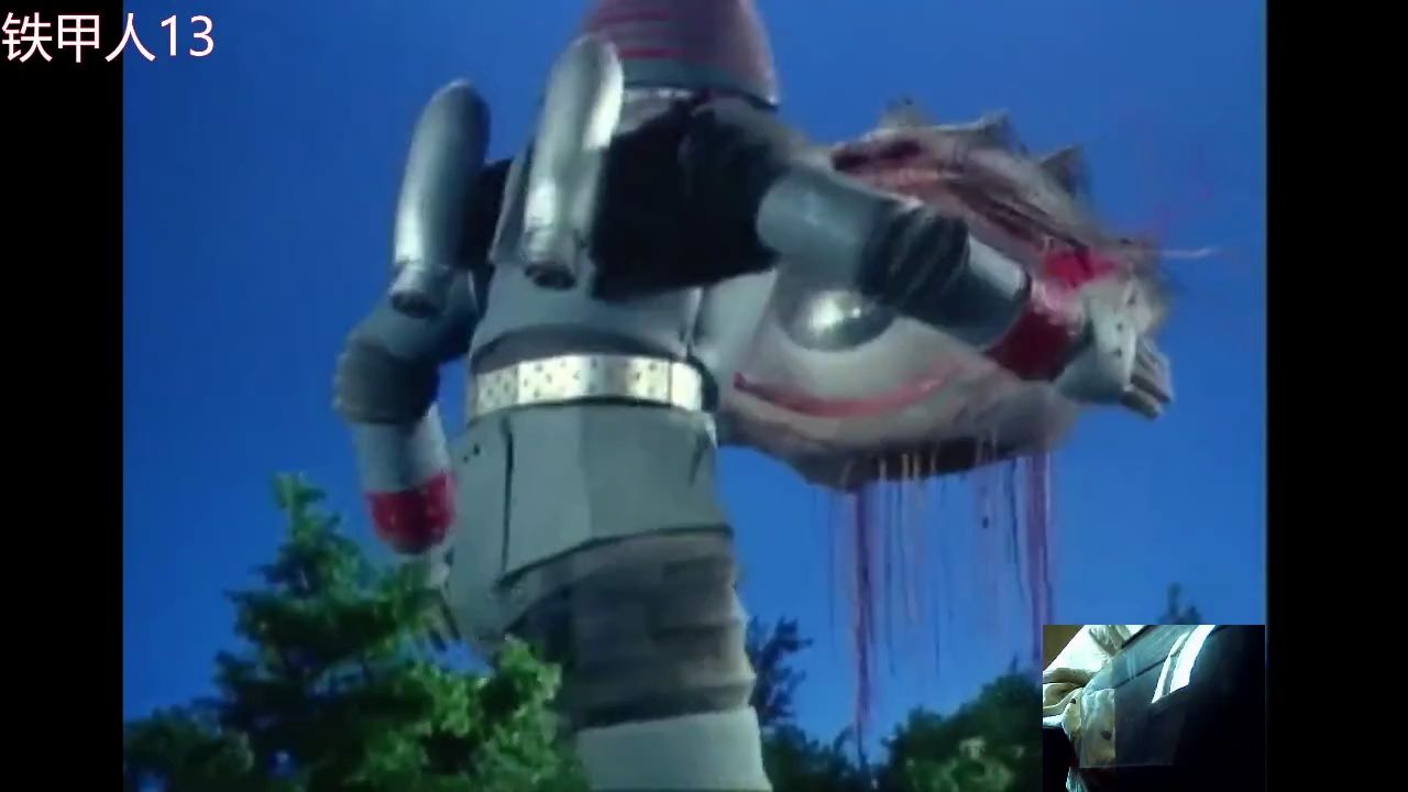 说实话 它还是没有眼q的压迫力啊