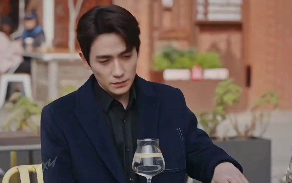 陈一鸣分手竟然能分出普天同庆的感觉,谁懂?