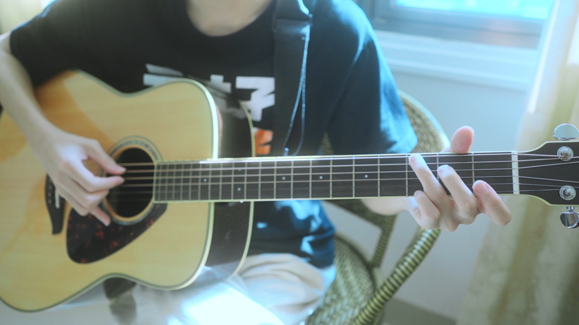 【吉他翻唱】《明仔载》——卢广仲