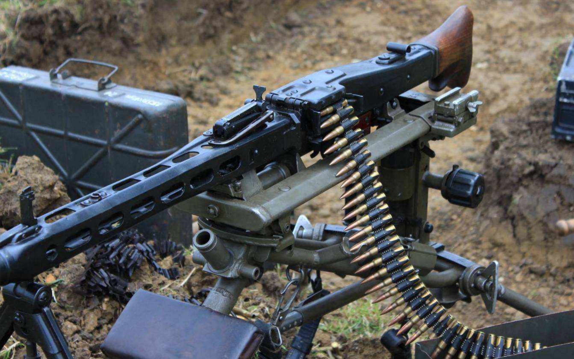 【东德mg42进阶使用教程】《英雄连2》听说你烟雾弹用得好?