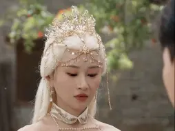 Video herunterladen: 诛仙殿主开局女帝上门求婚