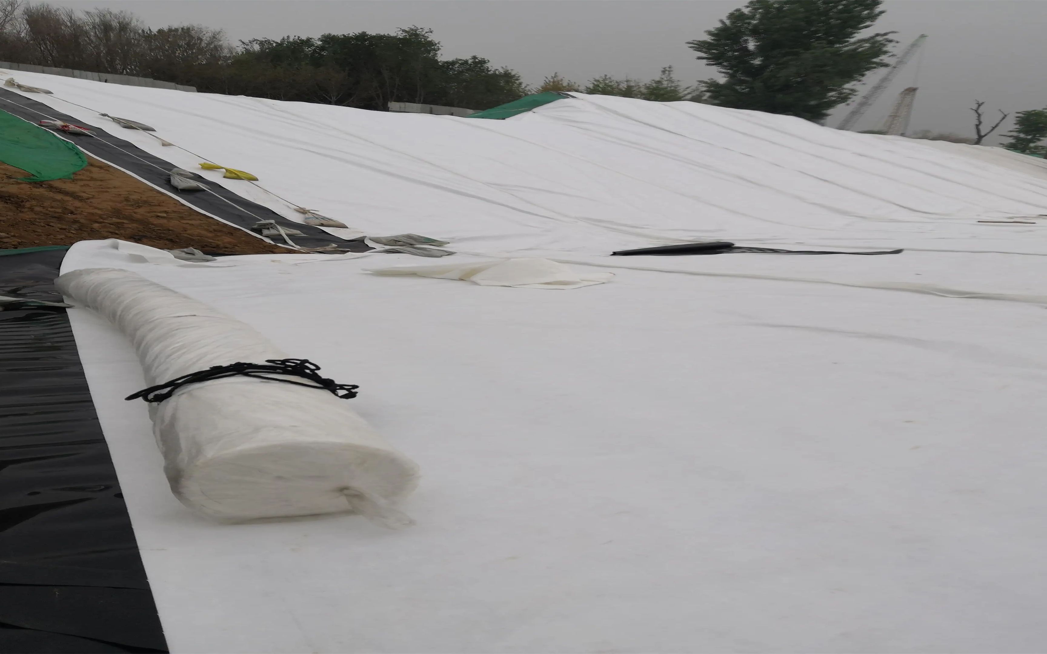 土工膜压延工艺: 土工膜施工方案 垃圾填埋场用土工膜
