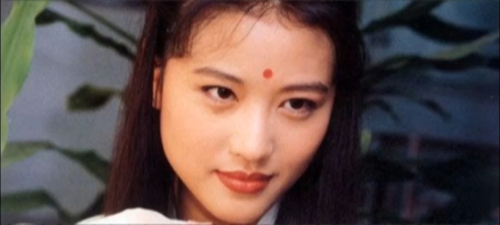 时光终于败美人:周海媚20岁到57岁颜值变化.