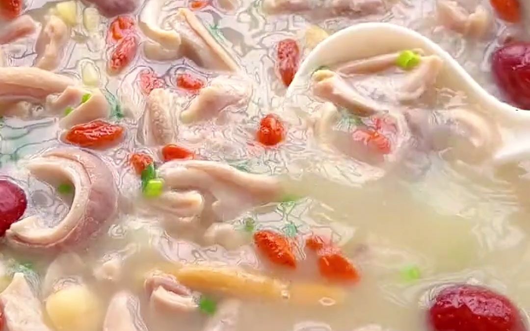 莲子猪肚汤这样做汤浓味美,常说,以形补形