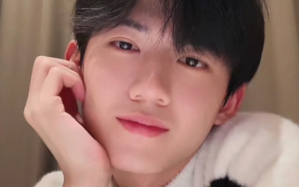 【李歪歪】2024.1.31部分直播:九敏这是什么绝世熊猫宝贝!